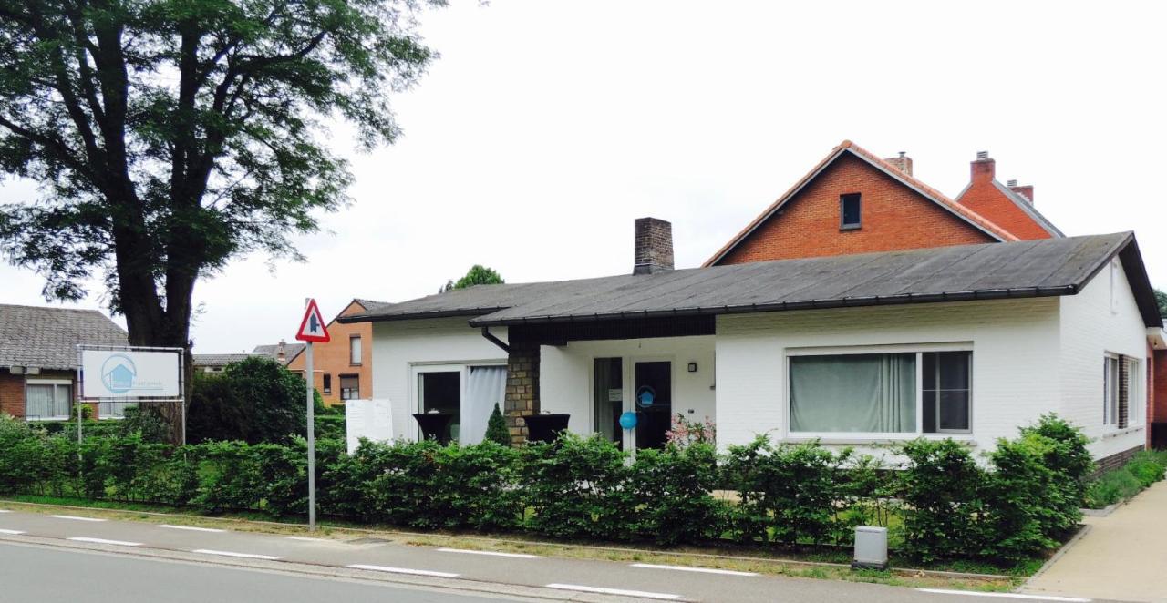 Hotel Fokus Praktijkhuis Dessel Exterior foto